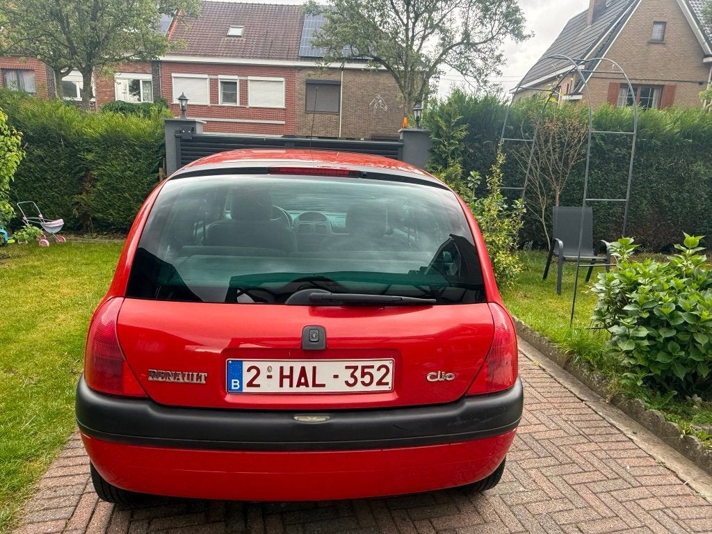 1.6 Automatik-Benzine :met keuring: 2x Sleutel, Autos, Rouge, Achat, 82 kW, Alcantara