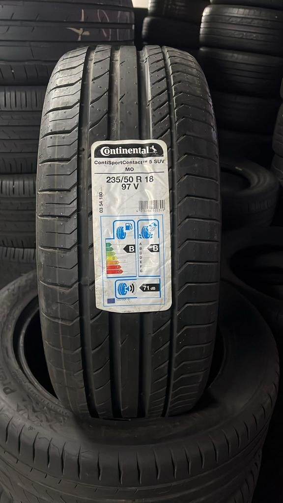 23550r18 235 50 r18 235/50/18 Continental Nouveau avec monta, Enlèvement ou Envoi
