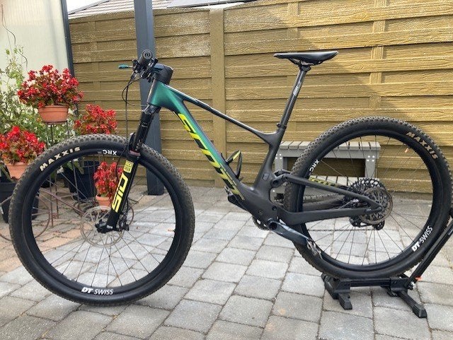 scott spark carbon, 10 tot 15 versnellingen, 49 tot 53 cm, Zo goed als nieuw, Schijfrem
