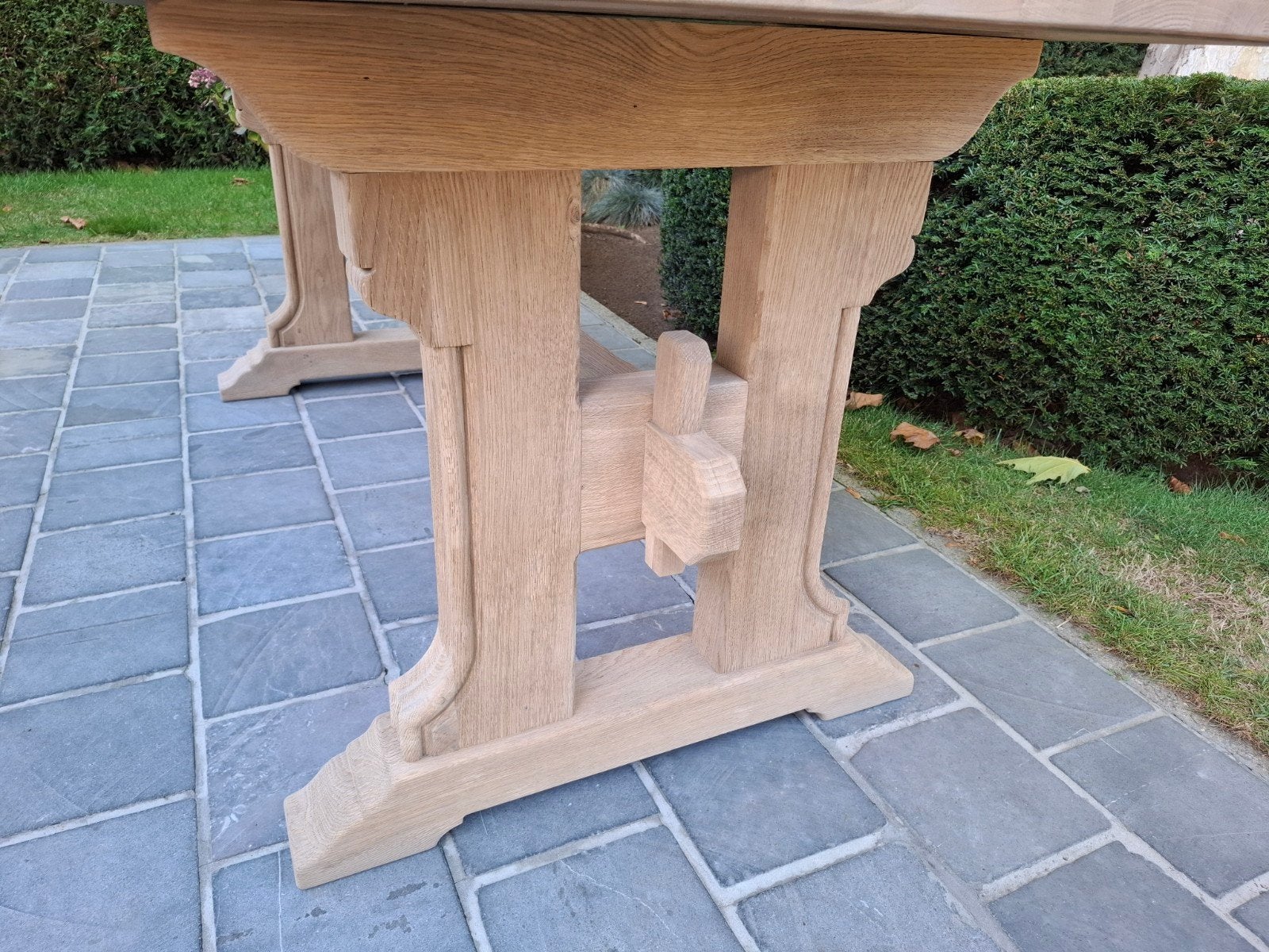 Table de monastère en chêne entièrement massif. Aérogommé., Enlèvement ou Envoi