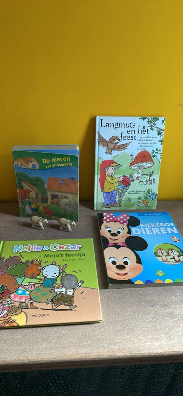 Livres pour enfants -Nellie et Cezar, Langmuts, farm, Mickey, Enlèvement, Comme neuf