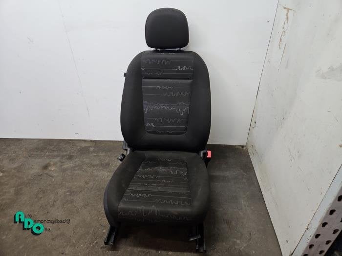 Siège droit d'un Opel Meriva (Meriva B 10-), -, Opel, 3 mois de garantie, Utilisé