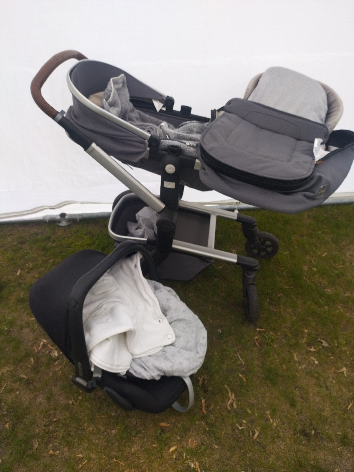 Buggy Jools day 3, Kinderen en Baby's, Kinderwagens en Combinaties, Ophalen