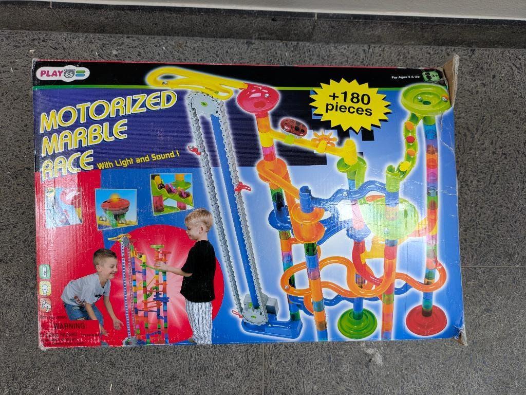 Gemotoriseerde knikkerbaan, Ophalen, Gebruikt, Bouwen, Met licht