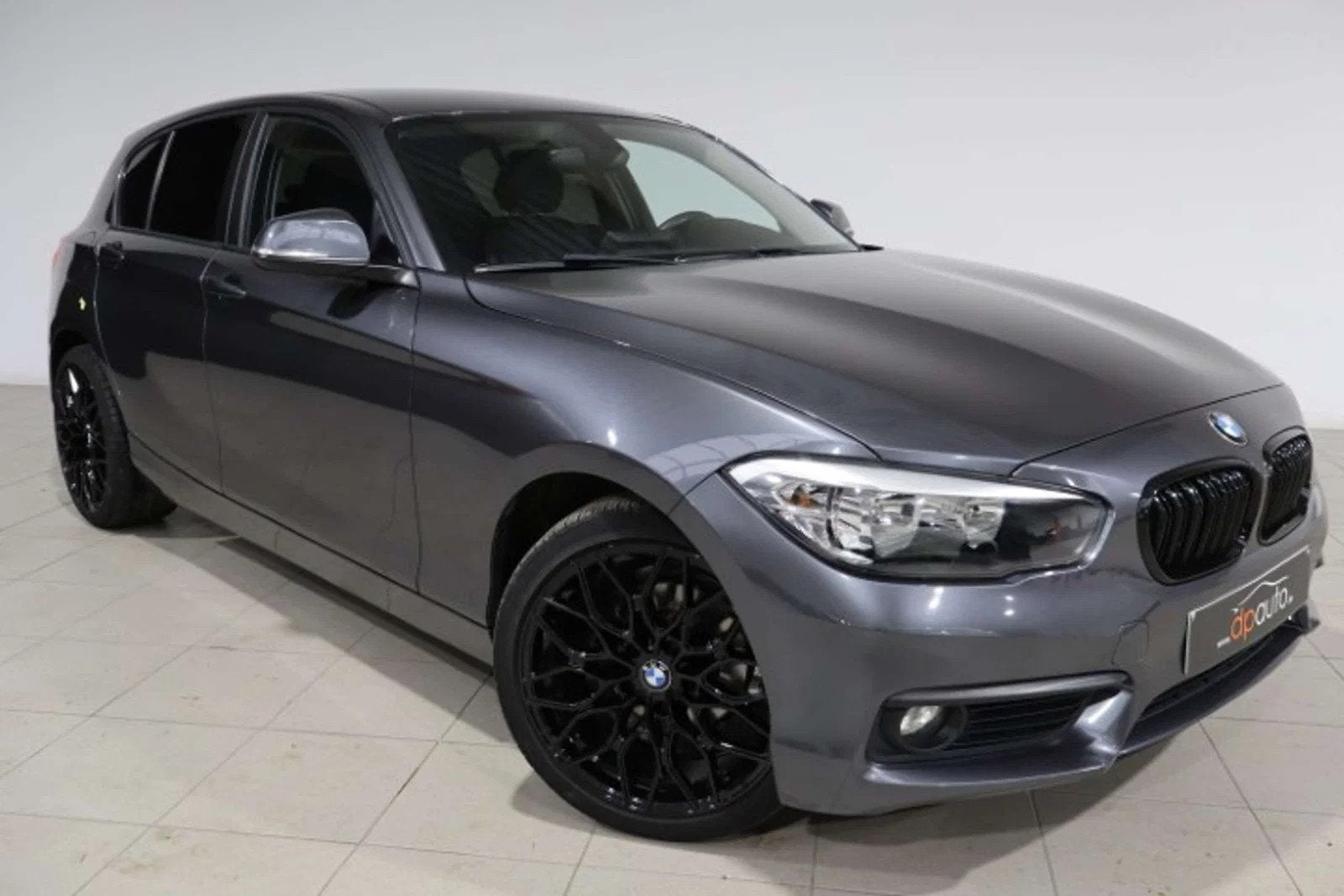 BMW 1 Serie 116 116i Edition, Autos, Cuir, Argent ou Gris, Achat, Entreprise
