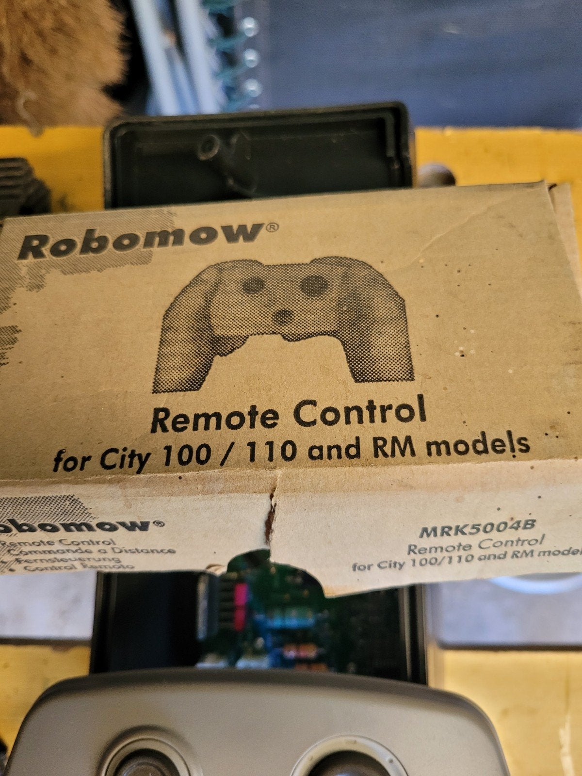 Télécommande pour tondeuse  robot robomow