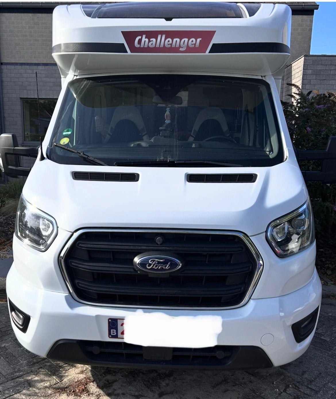 Challenger 380 2021 — Automatique — COMPLET, Auvent, Diesel, Particulier, Semi-intégral