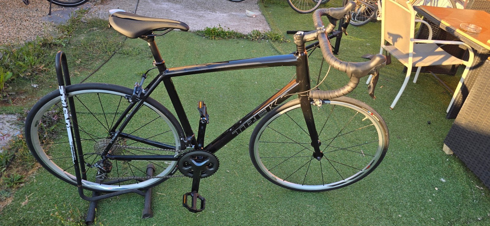Trek Madone 2.1 – maat 54 – volledig opgefrist, 28 inch, Gebruikt, Velgrem, Meer dan 20 versnellingen