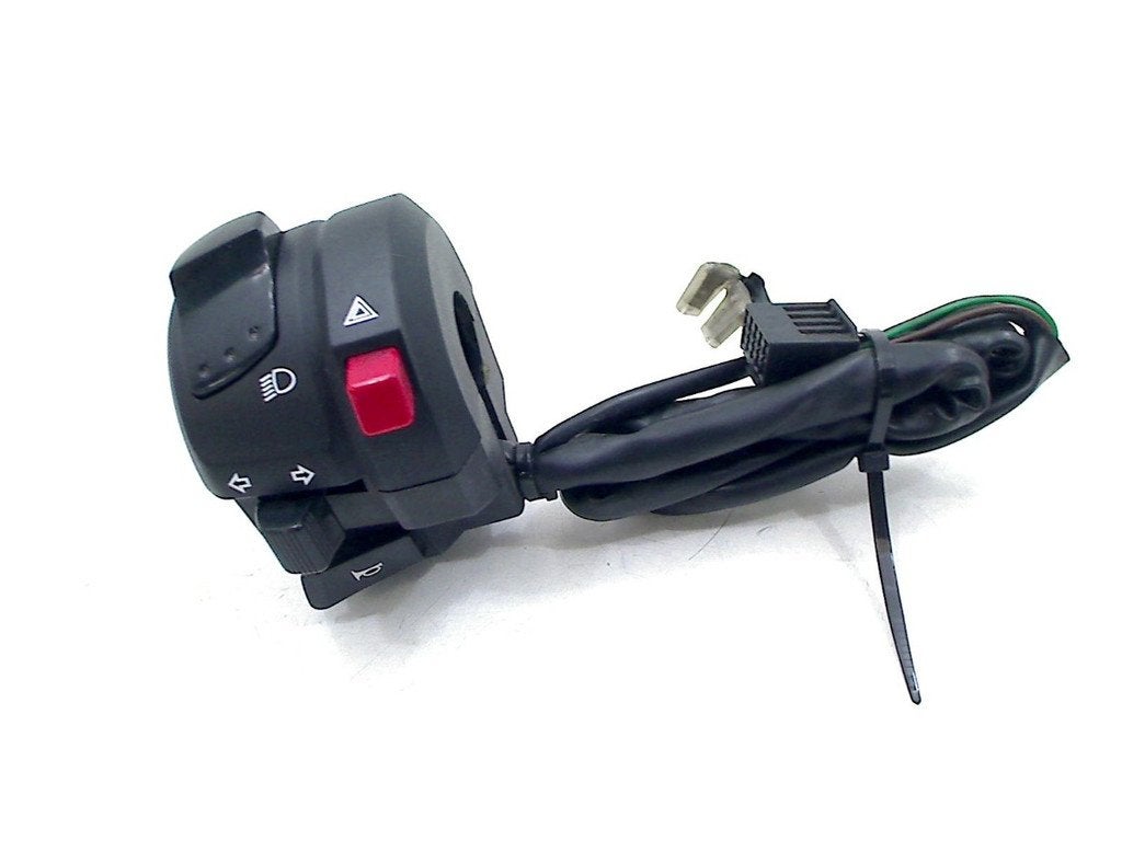 COMMUTATEUR GAUCHE Suzuki GSX 650 F 2008-2012 (GSX650F CJ1), Dhr. S. di Majo, Utilisé, Info@cama-motorparts.nl, P.J. Troelstraweg 8 8
3144 CX  MAASSLUIS, NL