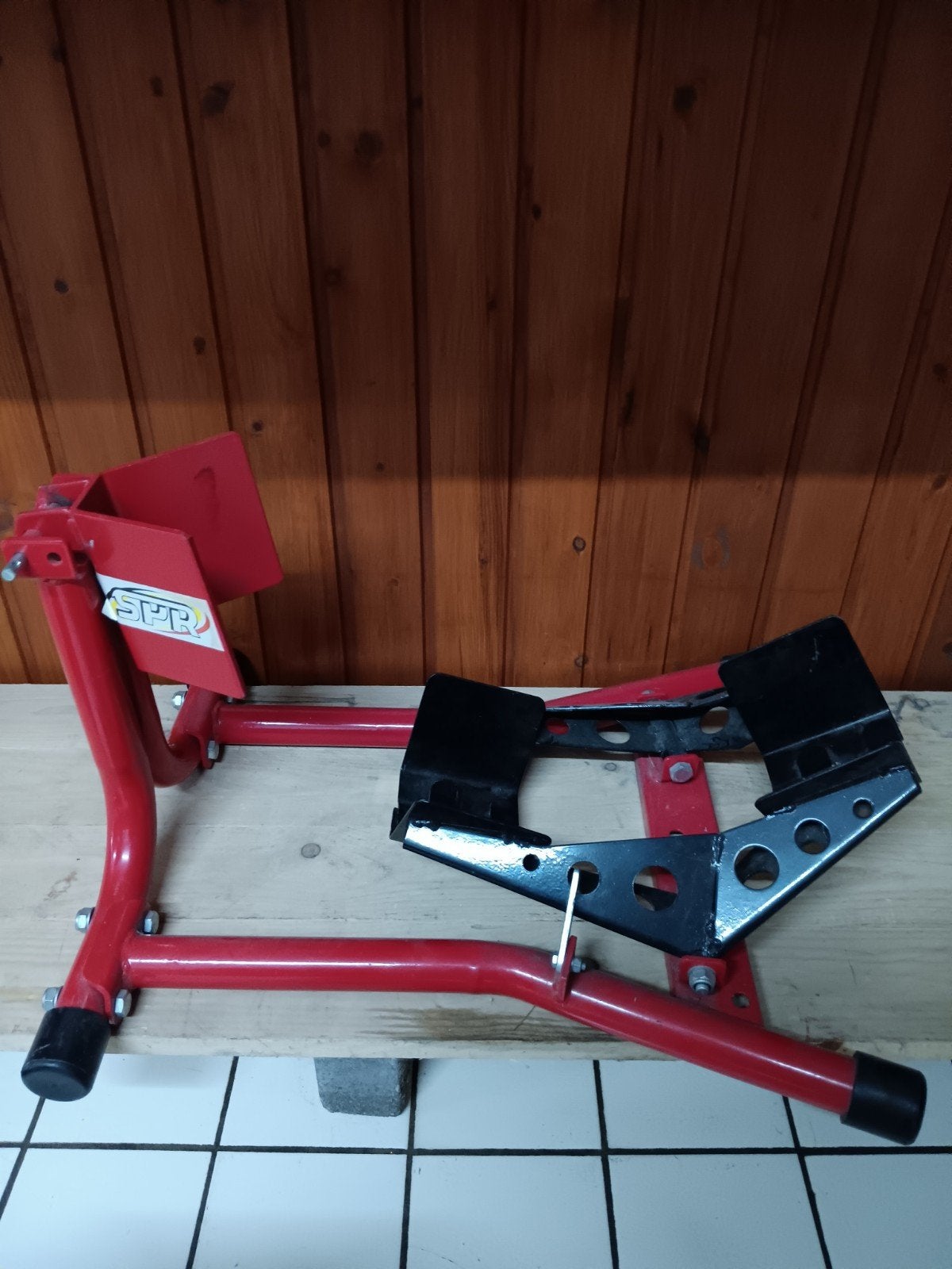 Motorstandaard Voorwielklem rood, Ophalen