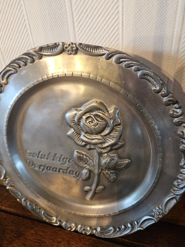 Plat en étain rose, Antiquités & Art, Antiquités | Étain, Enlèvement