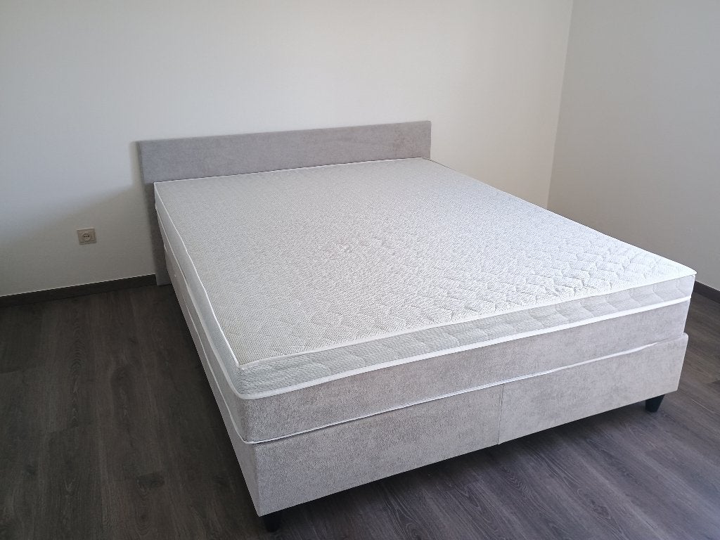 Tweepersoons boxspring, Gris, Comme neuf, Enlèvement, 200 cm