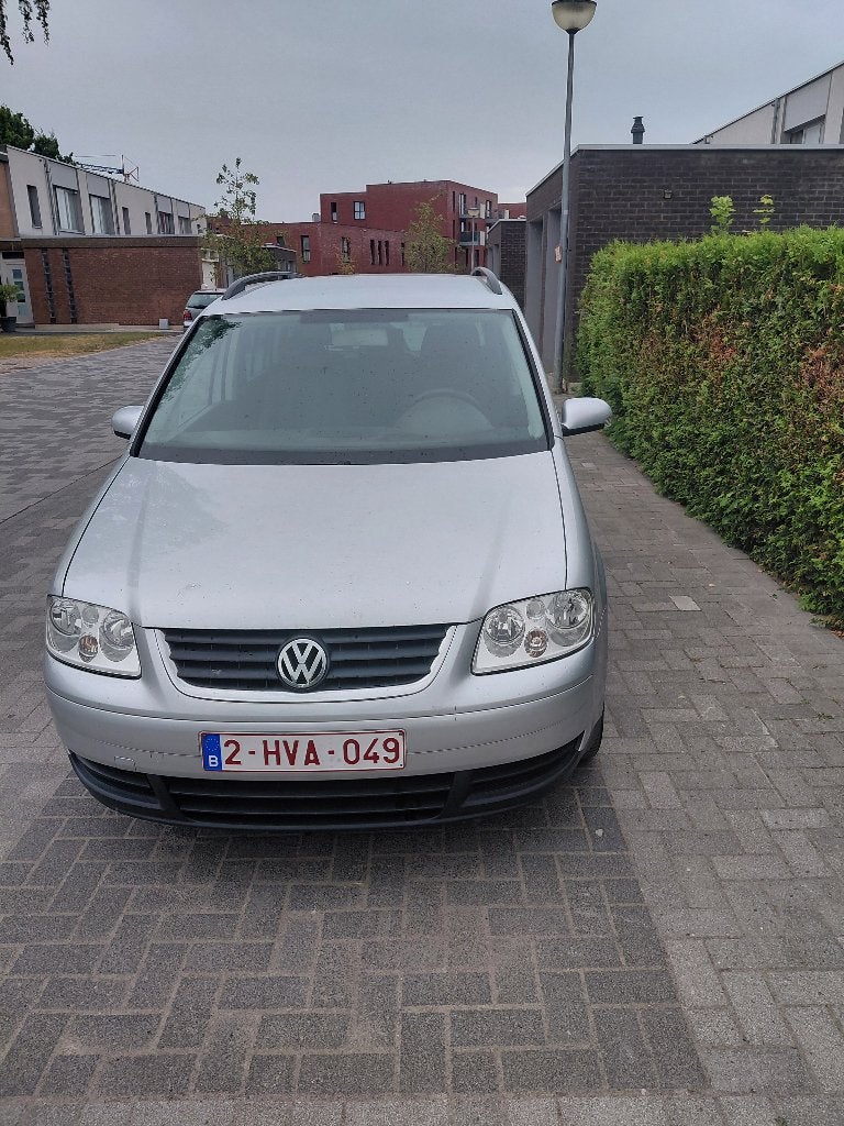 volkswagen touran (7 sièges) 2007, Autos, Argent ou Gris, Achat, 7 places, Boîte manuelle