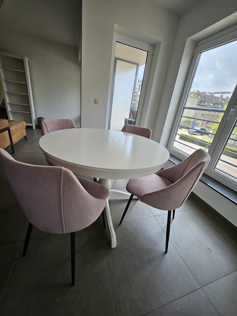 Landelijke ronde eettafel - uitklapbaar - moet dringend weg, Huis en Inrichting, Ophalen, Zo goed als nieuw, Ovaal