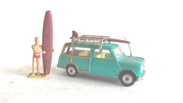 Mini Countryman surfer Corgi Toys # 485 met doosje., Hobby en Vrije tijd, Modelauto's | 1:43, Ophalen of Verzenden, Zo goed als nieuw