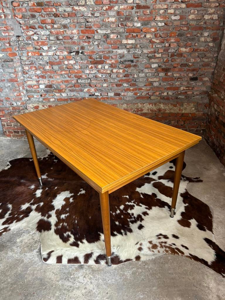 Vintage design uitschuifbare tafel, Huis en Inrichting, Tafels | Eettafels, Ophalen, Zo goed als nieuw