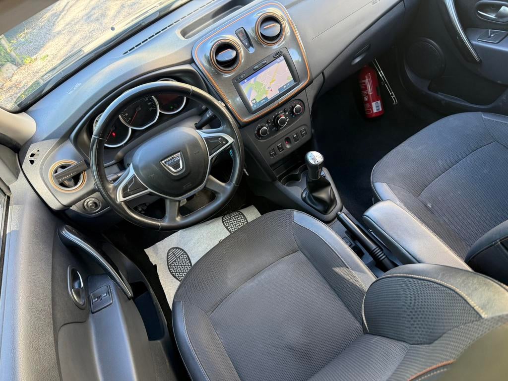 Dacia Sandero Stepway 1.5 DCI Facelift 2017 AC CAM Navi Eu6, Auto's, Parkeersensor, Euro 6, Bedrijf, Diesel