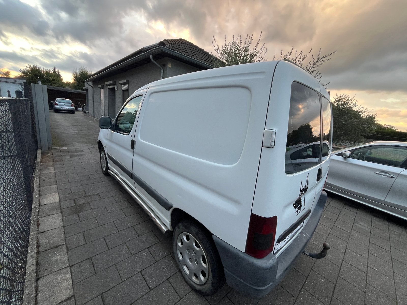 Peugeot Partner 2.0 HDi – 206.360 km – Oersterke DW10 Motor, Auto's, Elektrische ramen, Wit, Particulier, Onderhoudsboekje