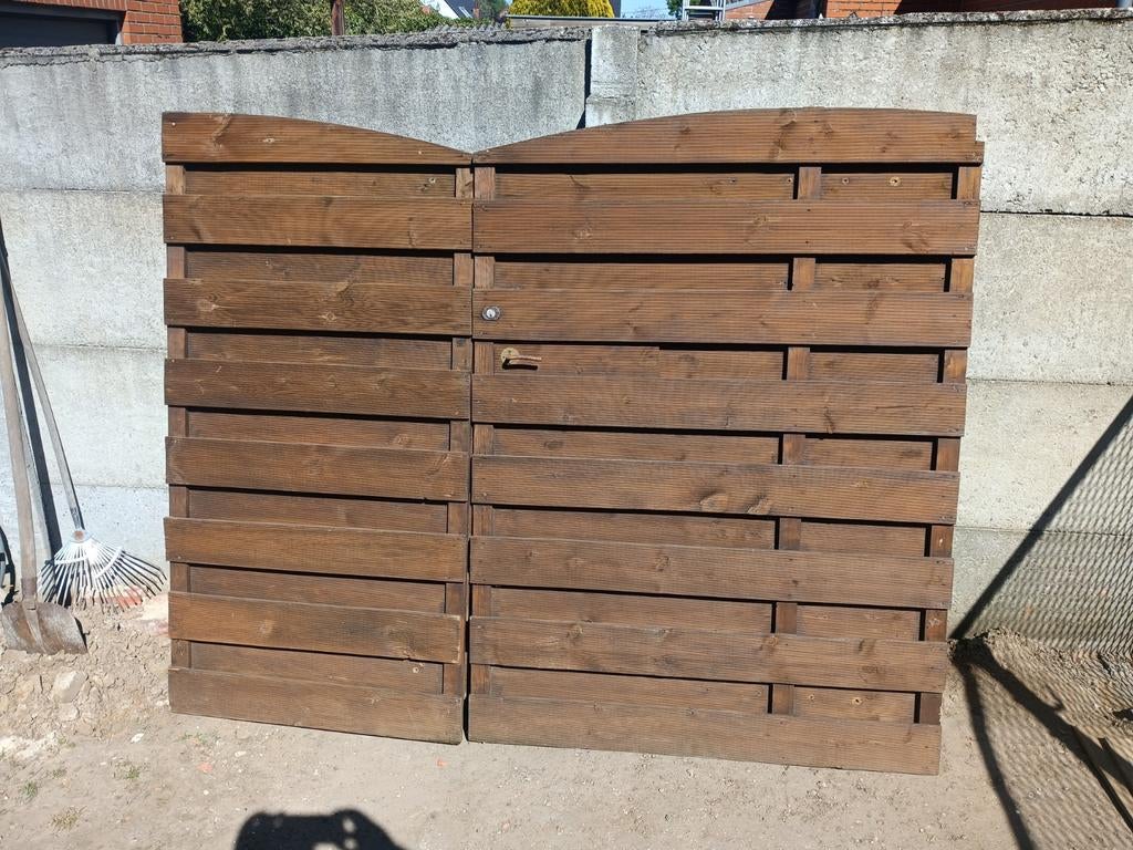 Tuinpoort 2,26m lengte en 1,8m hoog op zijn hoogste punt., Jardin & Terrasse, Portes de jardin, Enlèvement, Bois