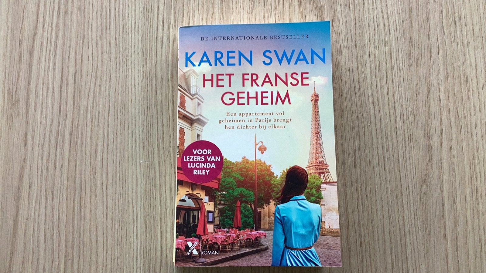 Het Franse geheim - Karen Swan, Ophalen of Verzenden, Zo goed als nieuw