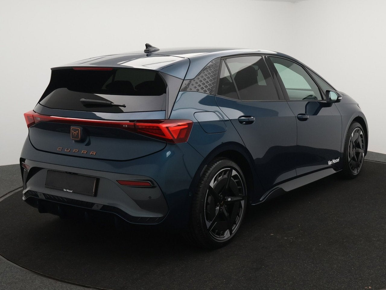 Cupra Born Born eBoost Business 231PK 77kWh *DEMO*360Â° CAME, Autos, Achat, Berline, Automatique, Bleu
