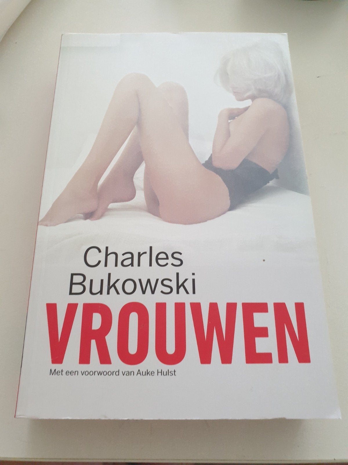 Charles Bukowski VROUWEN, Ophalen of Verzenden, Zo goed als nieuw, Amerika