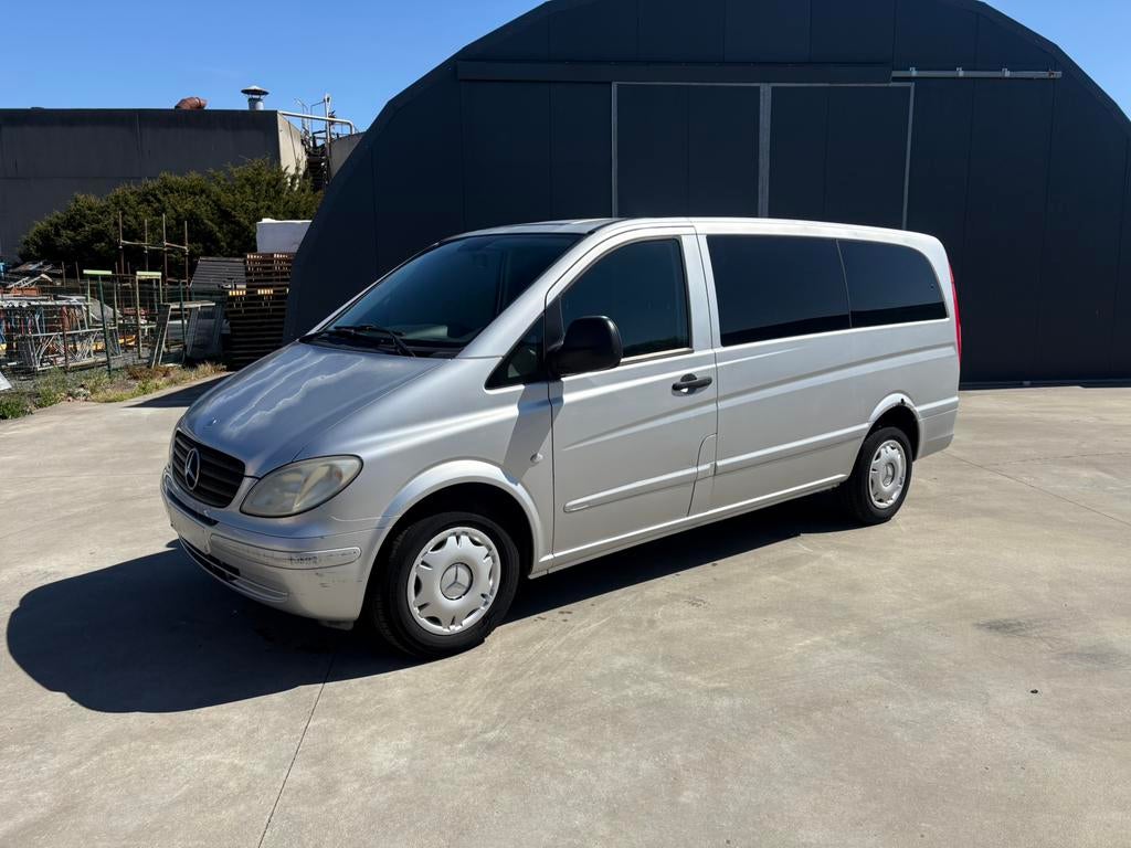Mercedes vito111 cdi dubbele cabine lichte vracht, Auto's, Bestelwagens en Lichte vracht, 4 deurs, Zwart, 4 cilinders, Mercedes-Benz