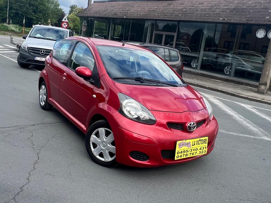 Toyota Aygo 2011 annee 1.0cc boite automatique 0032478767323, Auto's, Toyota, Stof, 50 kW, Bedrijf, 3 cilinders