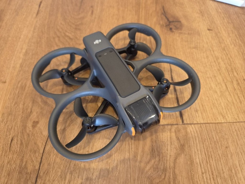 DJI Avata 2 Fly More Combo (3 accu’s), Audio, Tv en Foto, Ophalen of Verzenden, Zo goed als nieuw, DJI