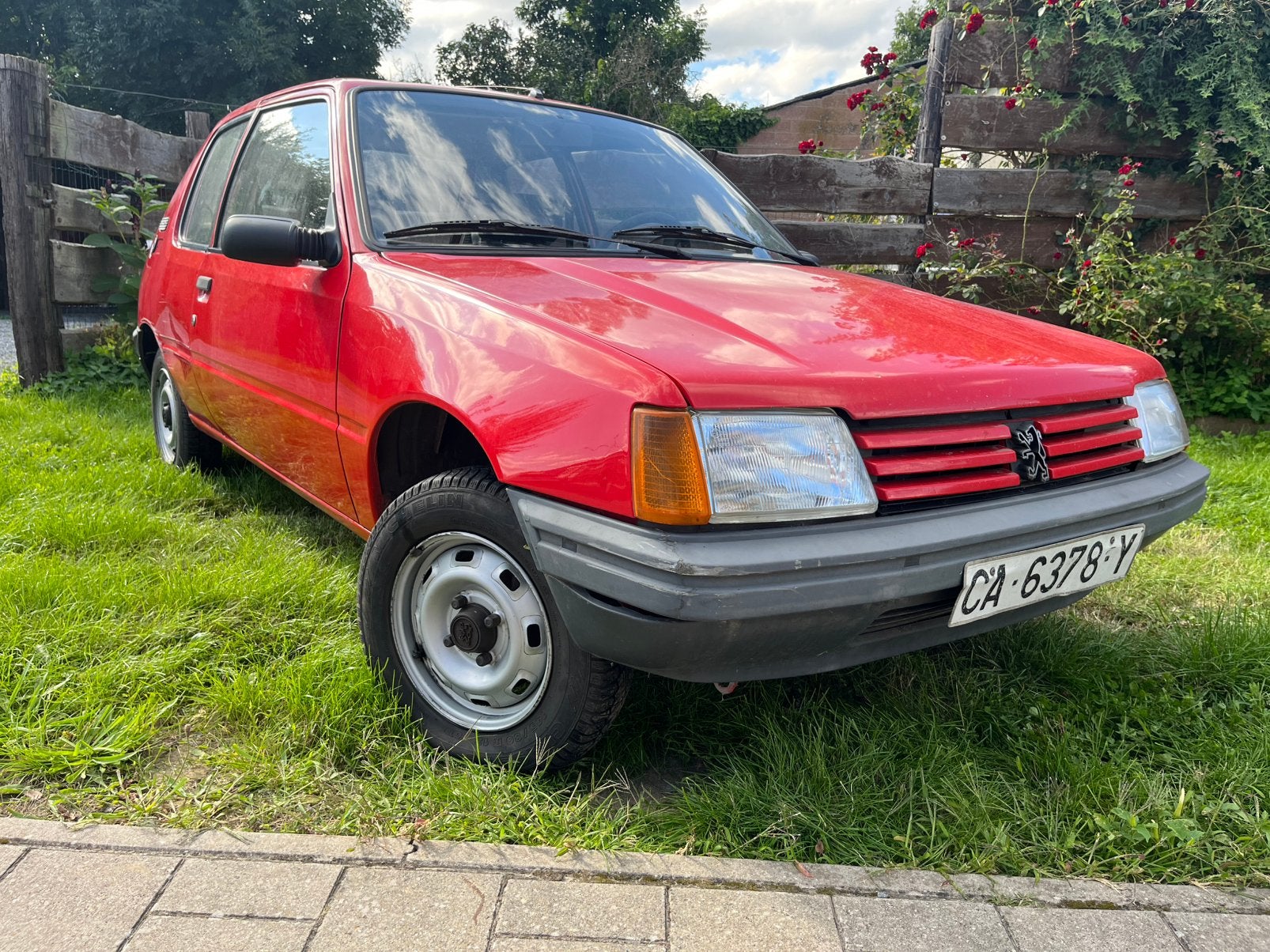 Peugeot 205 XE Gekeurd, klaar voor in te schrijven, Auto's, Peugeot, Voorwielaandrijving, 4 zetels, Stof, 4 cilinders