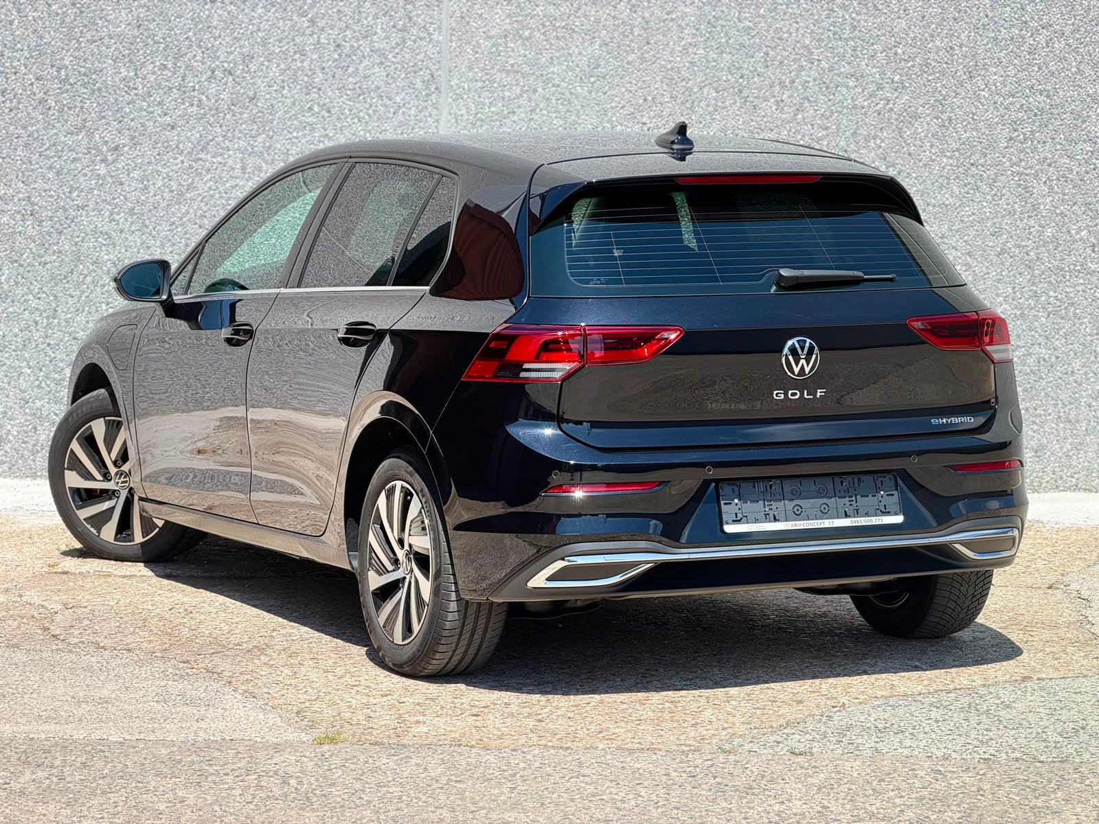 Volkswagen Golf 8 1.4 Hybride 2024 GARANTIE 12 Mois, Automaat, Alcantara, Zwart, Bedrijf