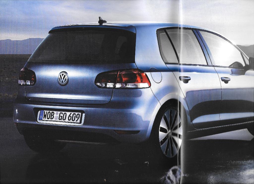 VOLKSWAGEN GOLF  2009, Boeken, Auto's | Folders en Tijdschriften, Ophalen of Verzenden, Zo goed als nieuw, Volkswagen
