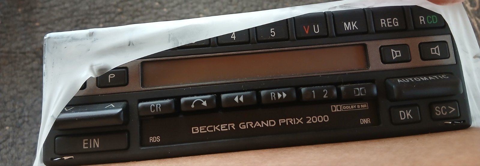 Becker Grand Prix 2000, Enlèvement ou Envoi