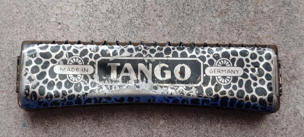Mondharmonica Tango, Ophalen