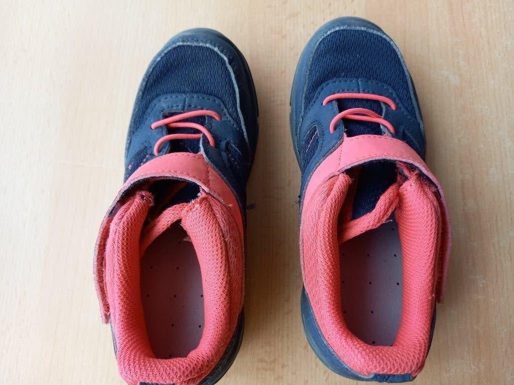 Nieuwstaat wandelschoenen maat 30 Quechua meisje, Kinderen en Baby's, Meisje, Schoenen, Ophalen of Verzenden, Zo goed als nieuw
