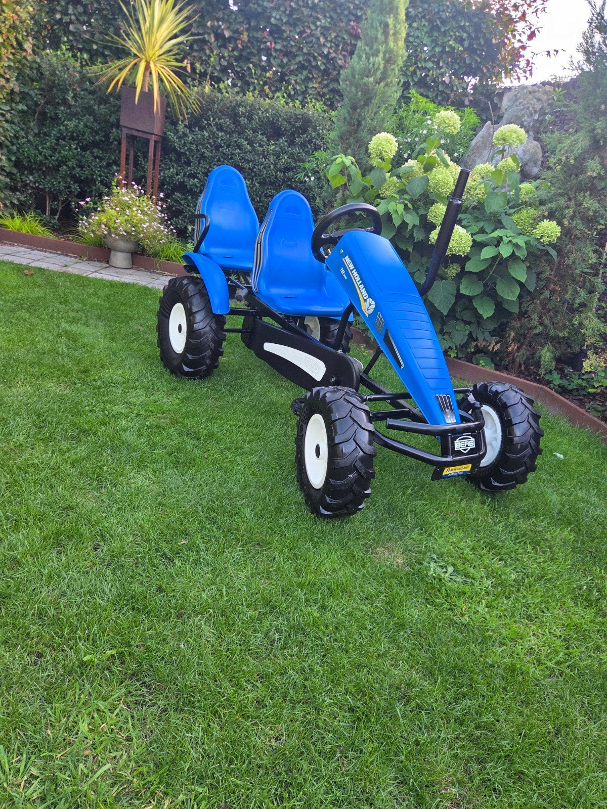 New Holland T8.390 skelter, Ophalen, Zo goed als nieuw, Berg, Duozit