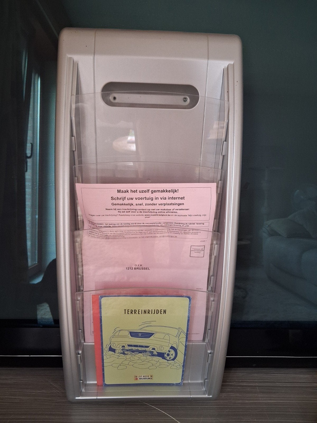 Wand folderhouder, Huis en Inrichting, Woonaccessoires | Krantenbakken en Lectuurbakken, Meerdere vakken, Ophalen, Zo goed als nieuw