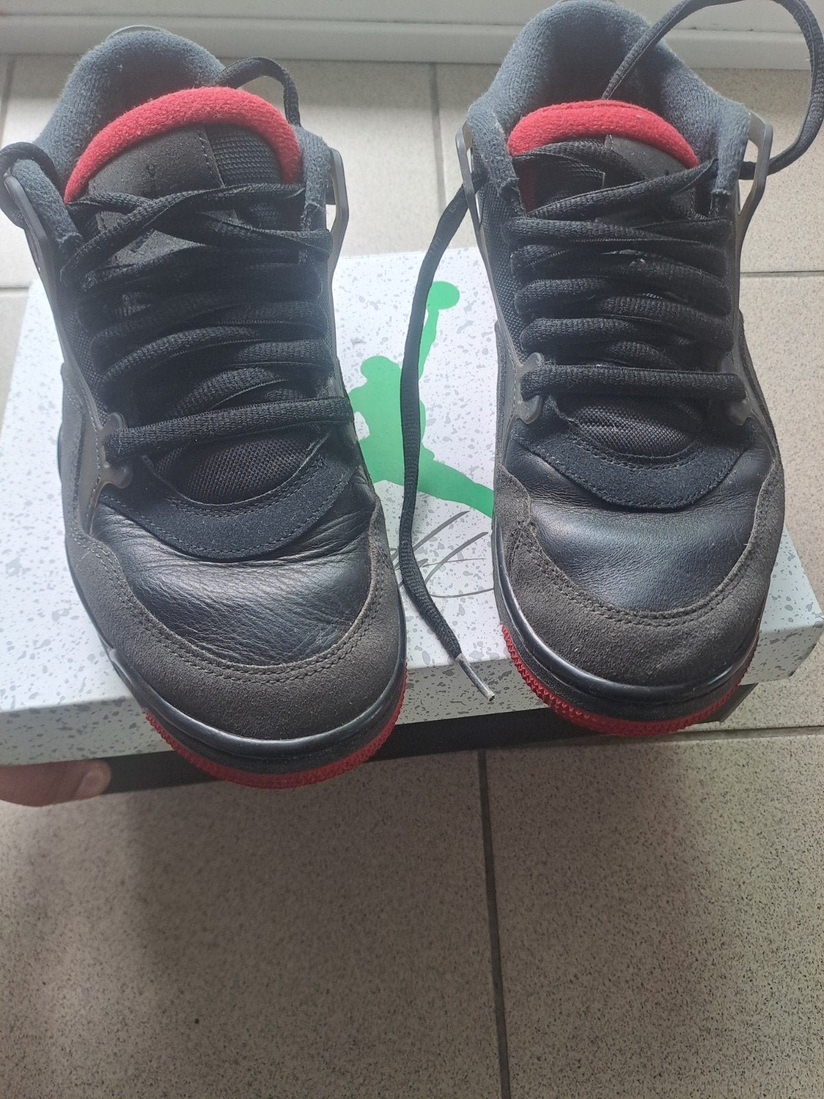 Nike Air Jordan 42,5, Sports & Fitness, Enlèvement ou Envoi, Comme neuf, Chaussures