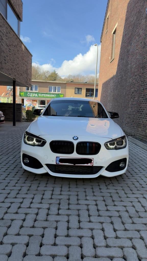 BMW 118i M pack 2019 - Shadowline Edition, Auto's, BMW, Overige bekleding, Wit, 5 deurs, Particulier