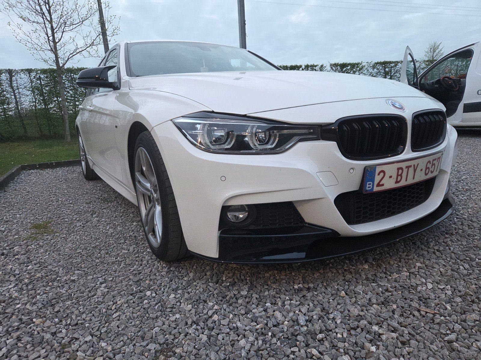 Bmw 318da pack m, Autos, BMW, Cuir, Achat, 110 kW, Noir