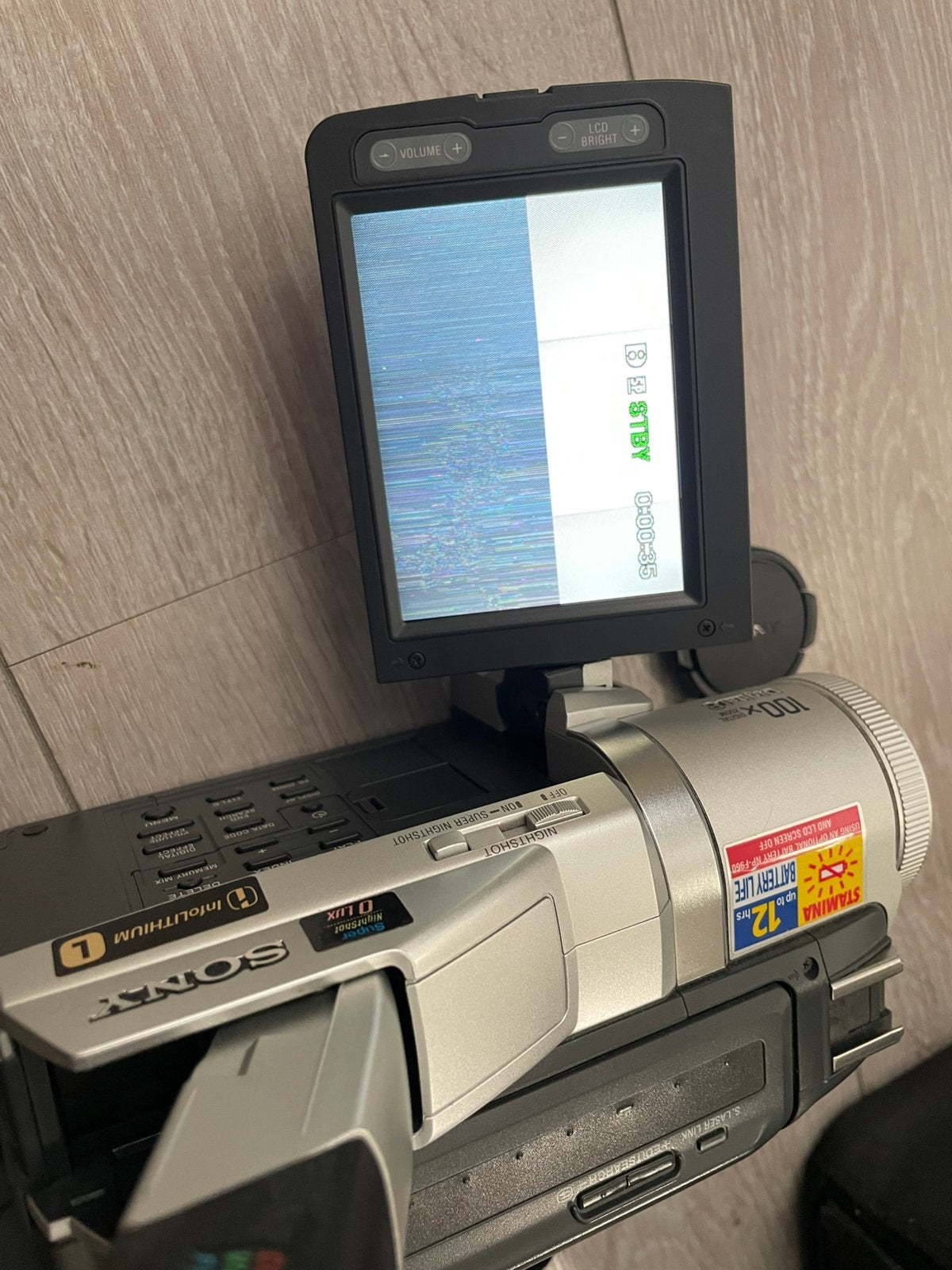 Sony DCR-TRV720E Digital8 – LCD-scherm defect, TV, Hi-fi & Vidéo, Caméscopes analogiques, Enlèvement ou Envoi, Caméra