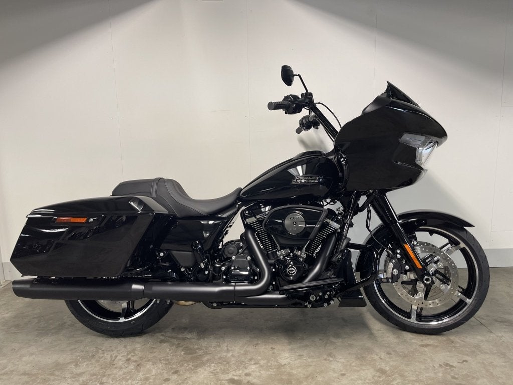 Harley-Davidson TOURING FLTRX ROAD GLIDE (bj 2025), Motoren, Motoren | Harley-Davidson, Harley-Davidson, Customerservices@harley‑davidson.com