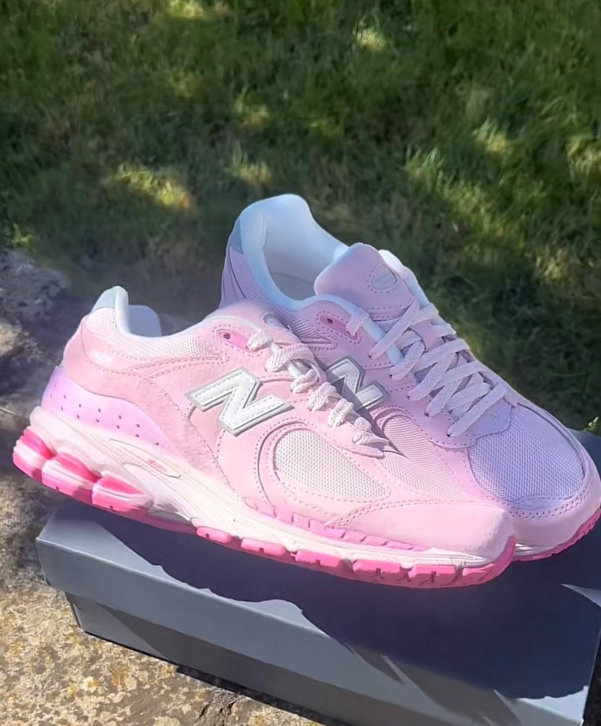 New Balance 2002r Pink Size EU 38.5 US W6 New, Ophalen of Verzenden, Zo goed als nieuw, Sneakers, Roze