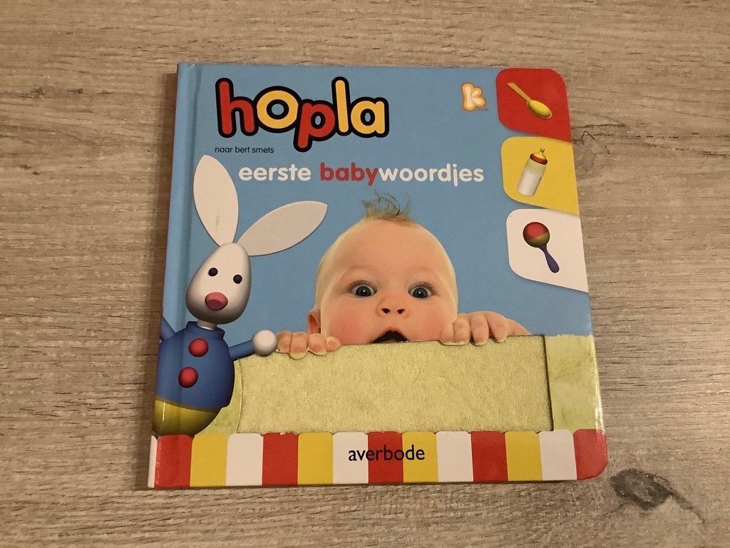 Manuel de mots pour les premiers bébés de Hopla (2011), Onbekend, Garçon ou Fille, Comme neuf, 4 ans