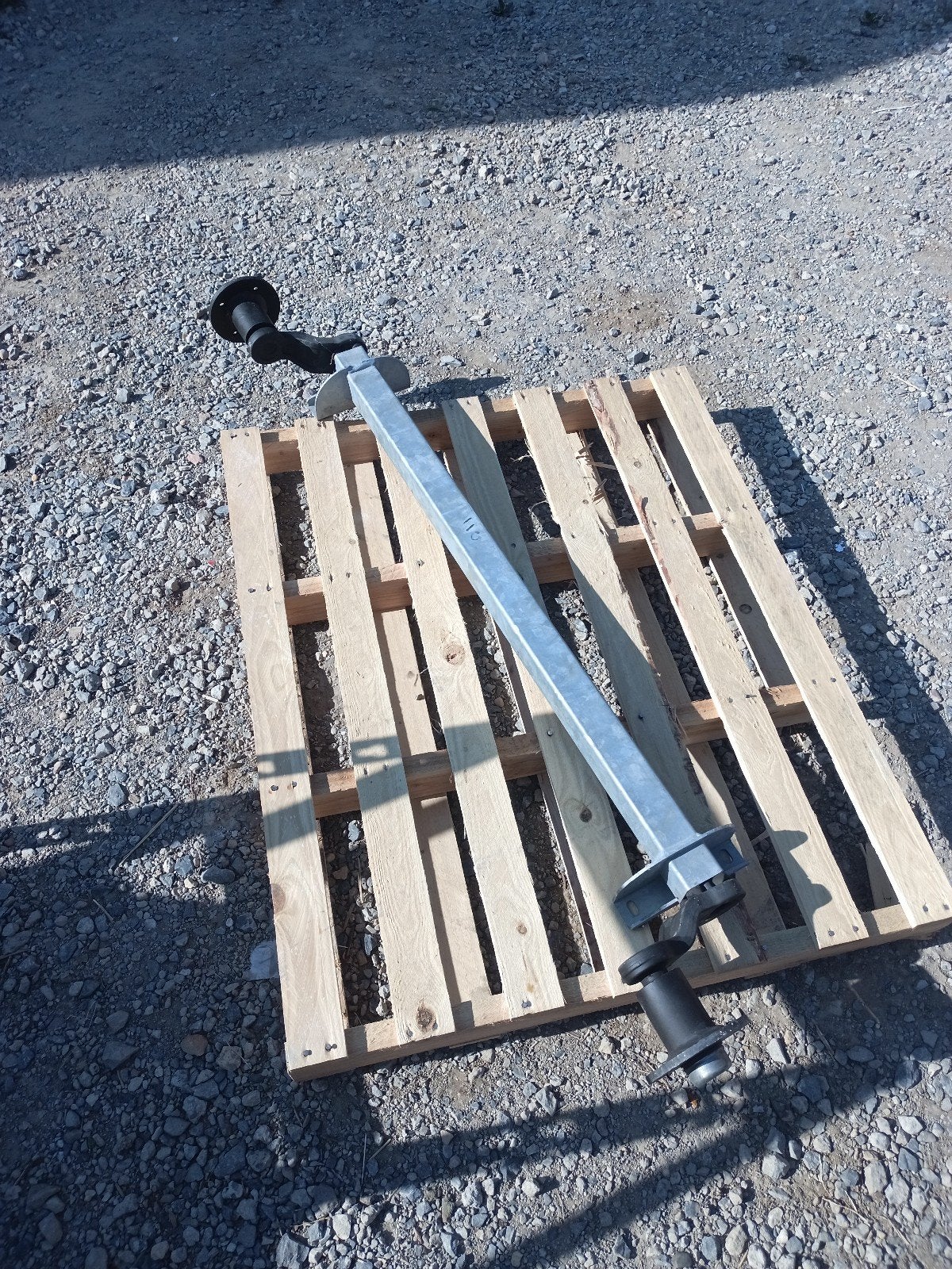 Essieu 750 kg remorque 110cm entraxe, Enlèvement