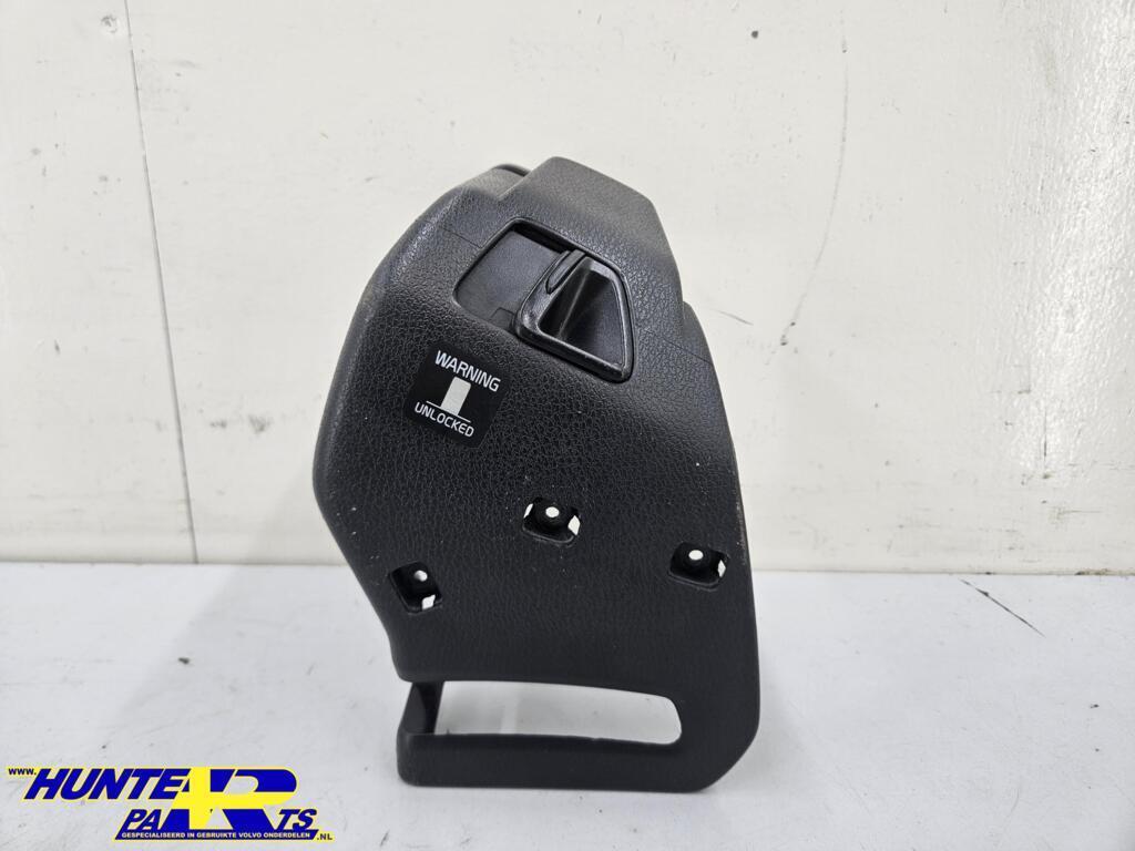 Achterbank ontgrendeling R Volvo V70/XC70 ('00-'08) 39857747, Auto-onderdelen, Gebruikt, Ophalen of Verzenden, Volvo, Volvo