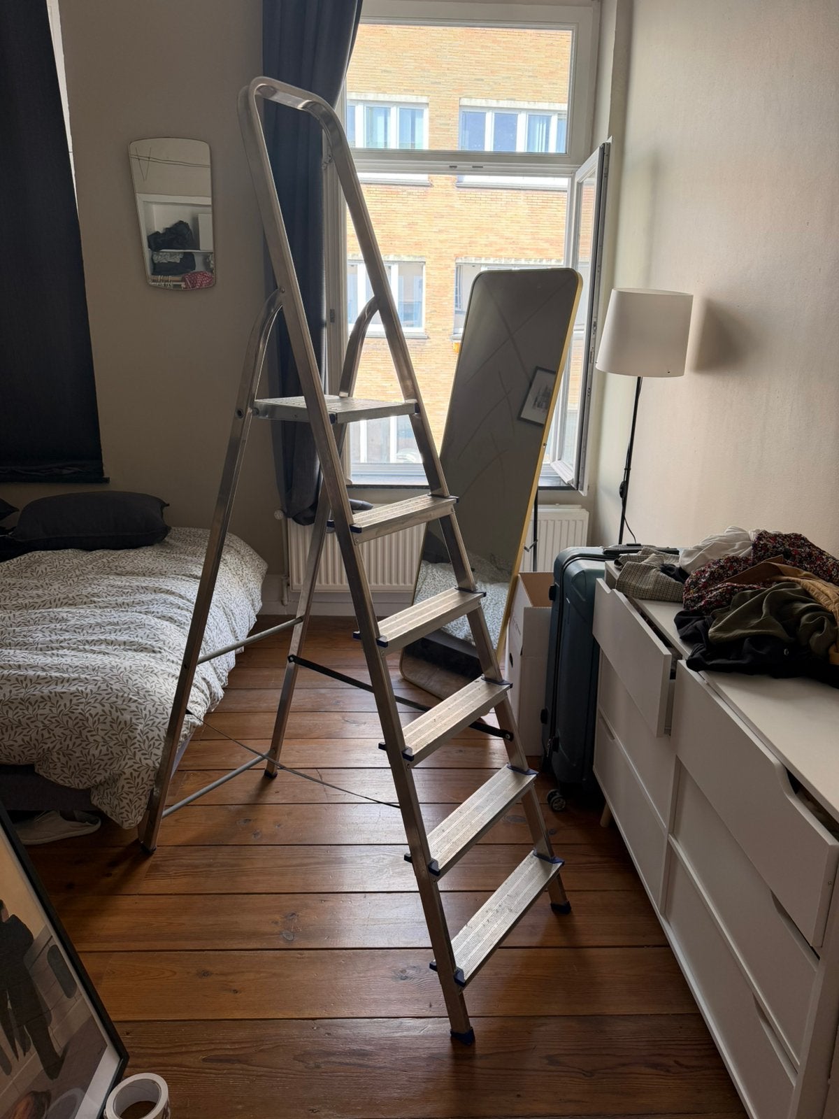 Escabeau métalique, Pliable ou rétractable/escamotable, Moins de 2 mètres, Échelle, Enlèvement