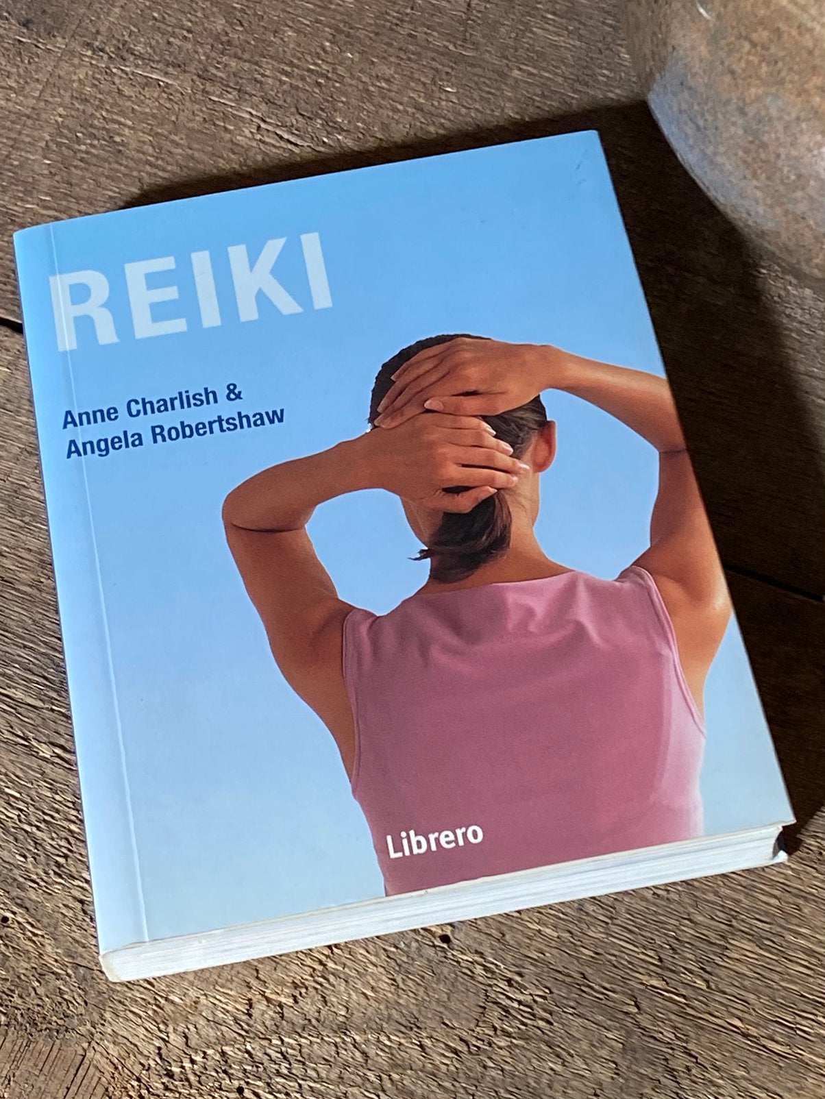 Reiki • Anne Charlish en Angela Robertshaw, Enlèvement ou Envoi, Comme neuf