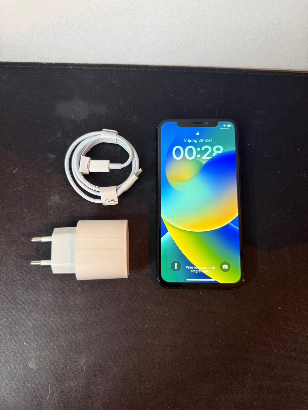Apple iPhone X Zwart 64GB + oplader + hoesje, Telecommunicatie, Mobiele telefoons | Apple iPhone, Ophalen, 70 %, Zwart, IPhone X