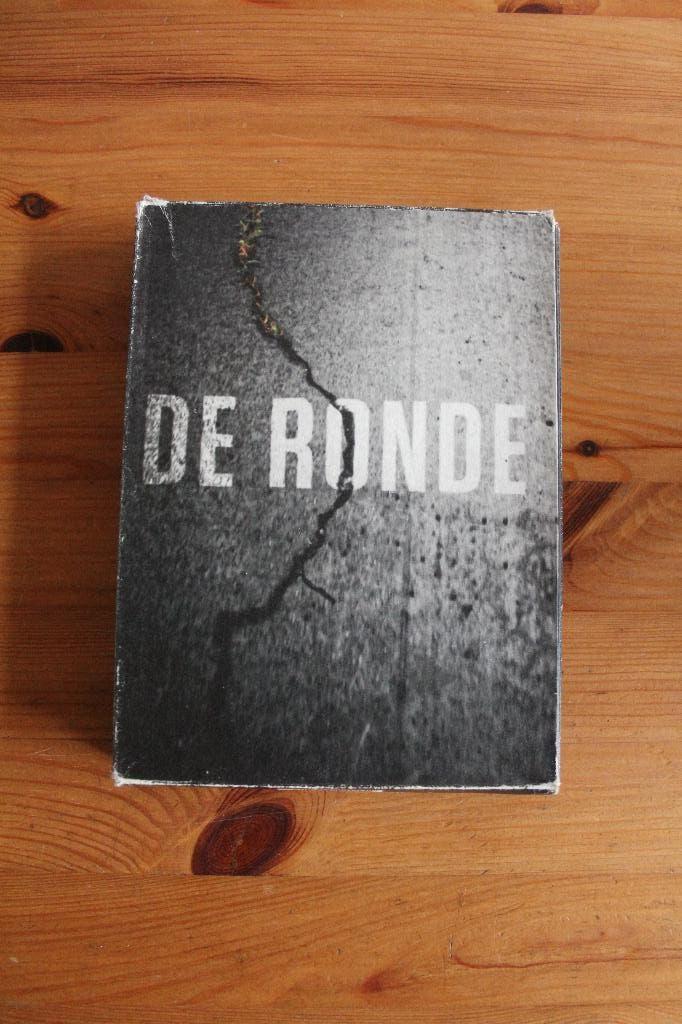 De Ronde       Knappe Vlaamse wielerdrama-serie!, Vanaf 12 jaar, Ophalen of Verzenden, Zo goed als nieuw, Non-fictie